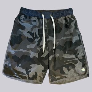 Vuori Banks Shorts - Grey Camo